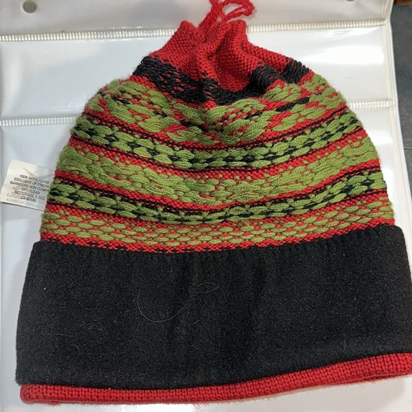 Aardvark 100% lined wool beanie/hat.  New with tag - Picture 3 of 5